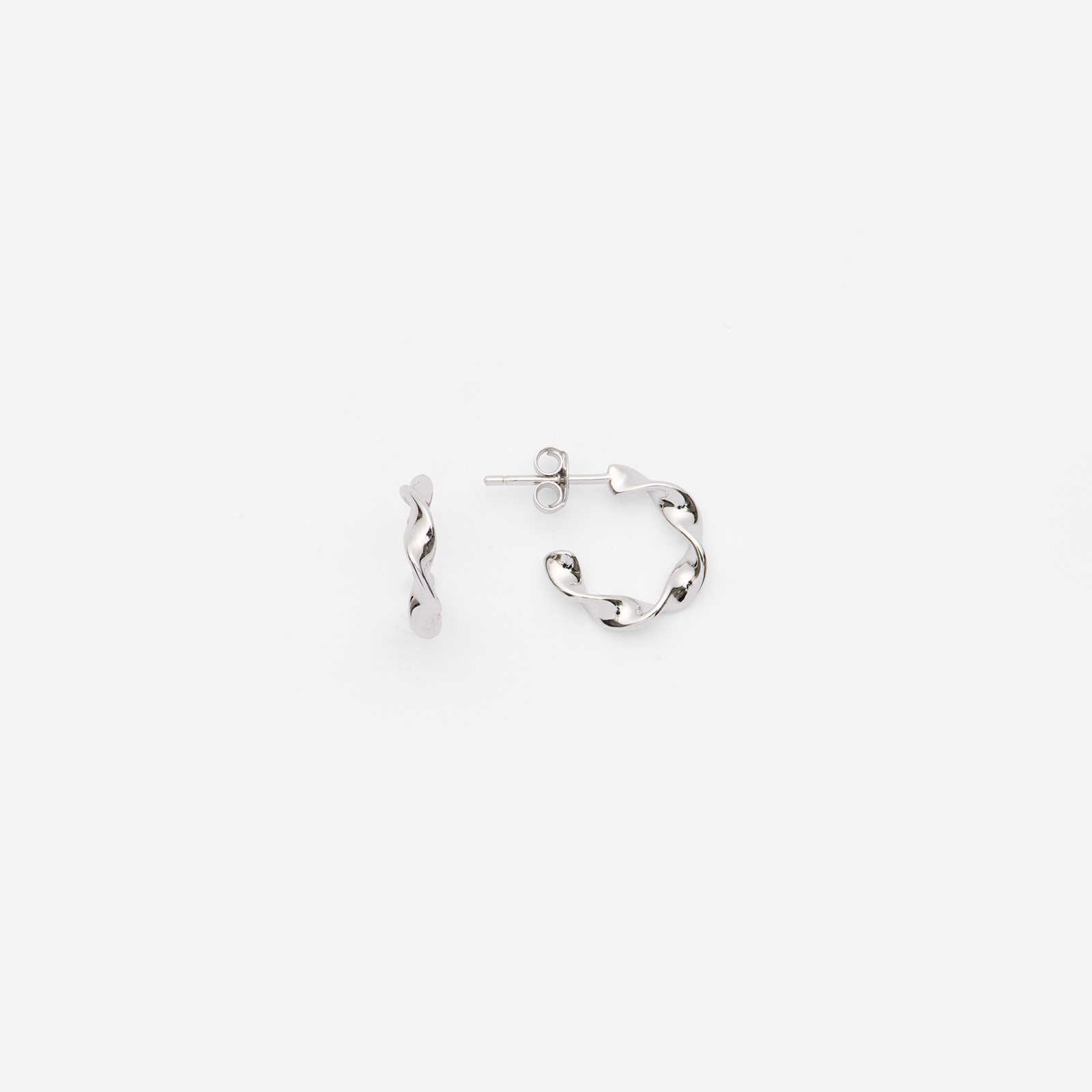 Silverörhängen - vridna hoops