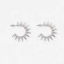 Silverfärgade örhängen - hoops, spikes, 30mm