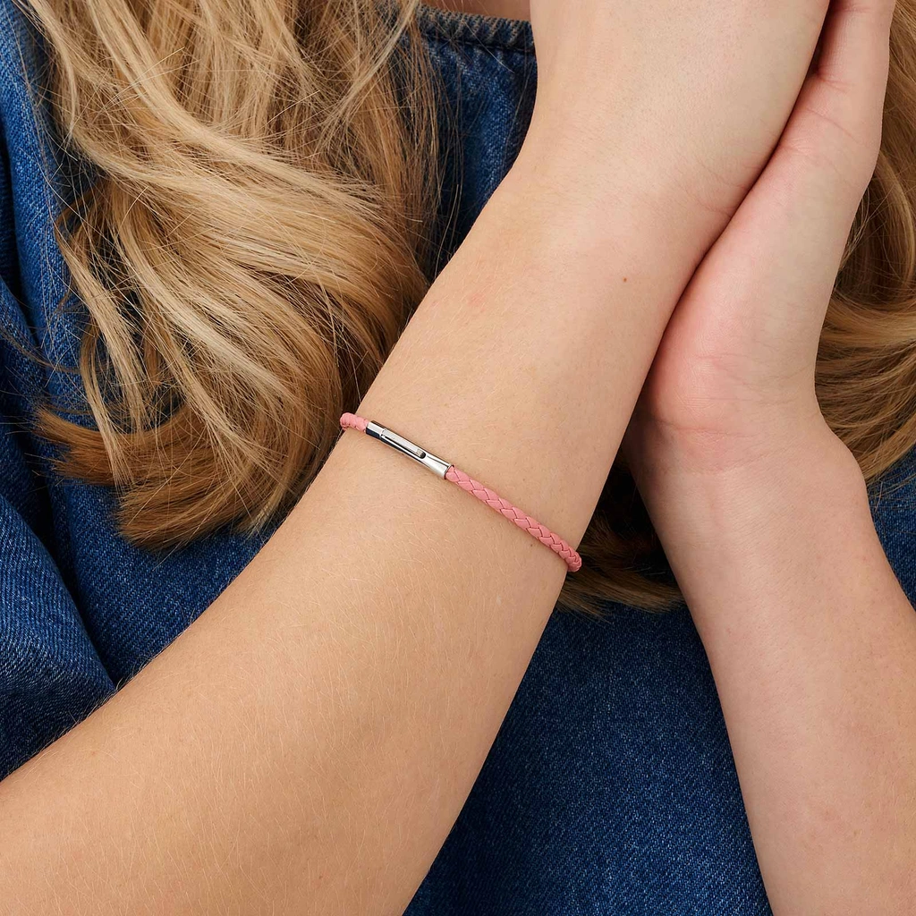 Ljusrosa läderarmband med stålspänne, 19cm
