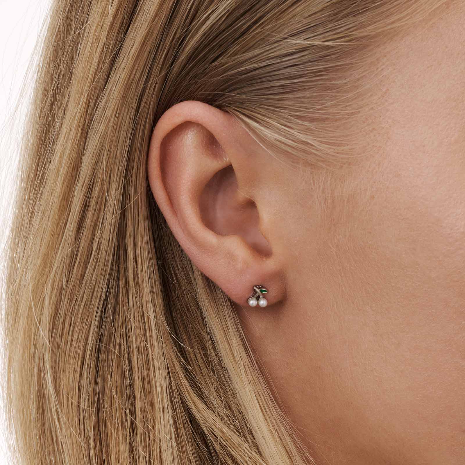 6 silverfärgade studs - olika motiv 1