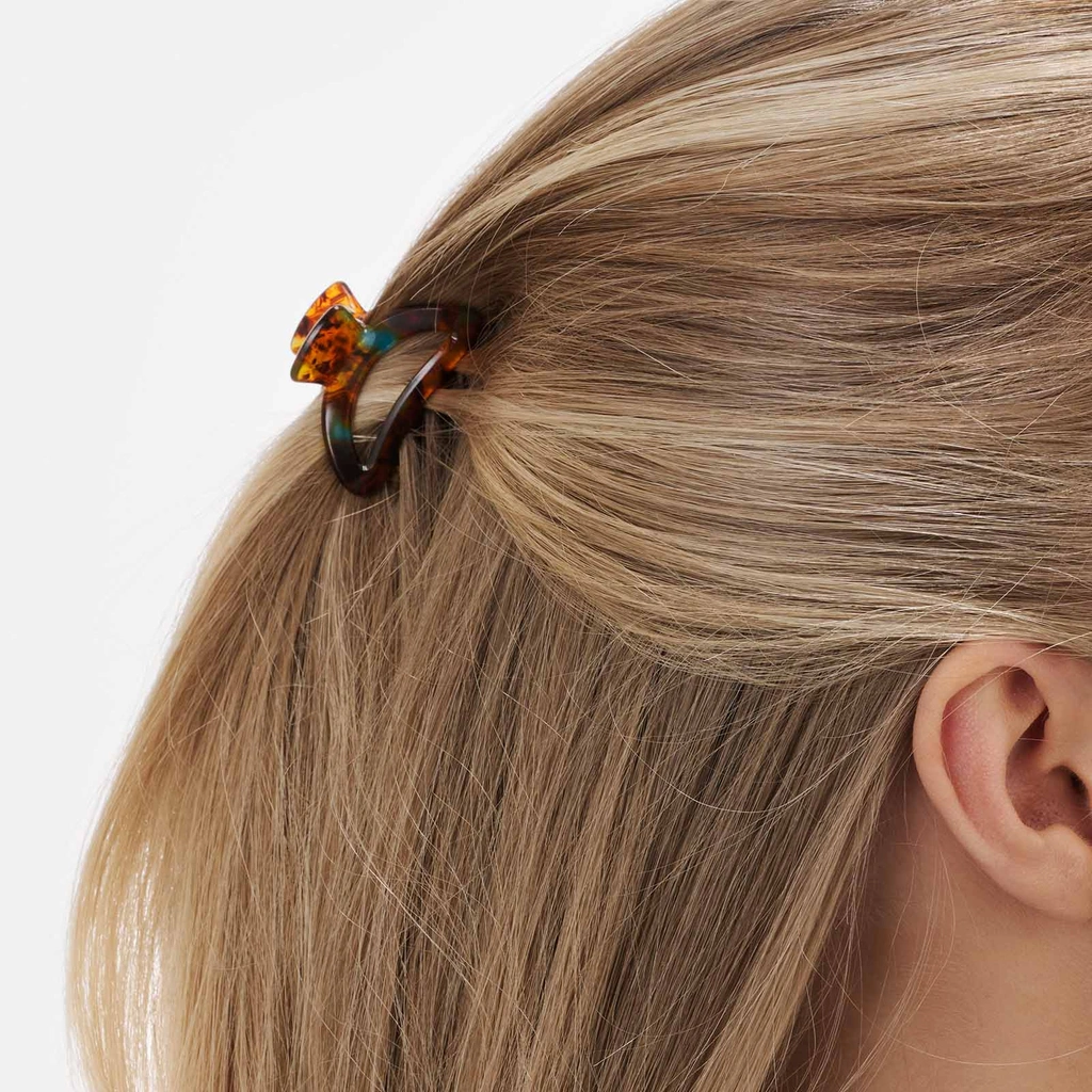 Hårklämma i brun melerad plast - 4 cm