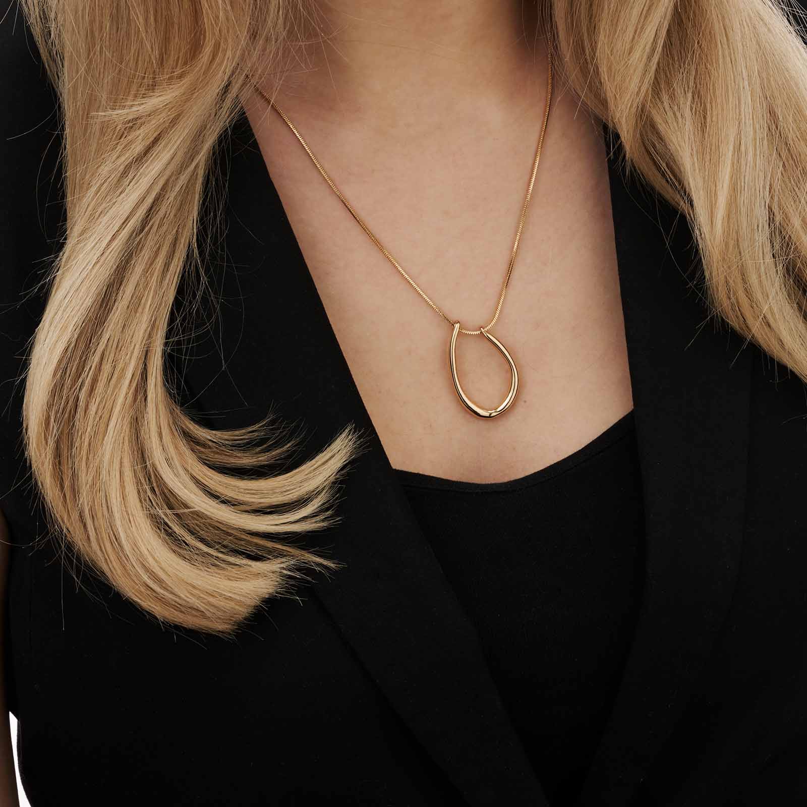 Guldfärgat halsband, båge, 62+7cm