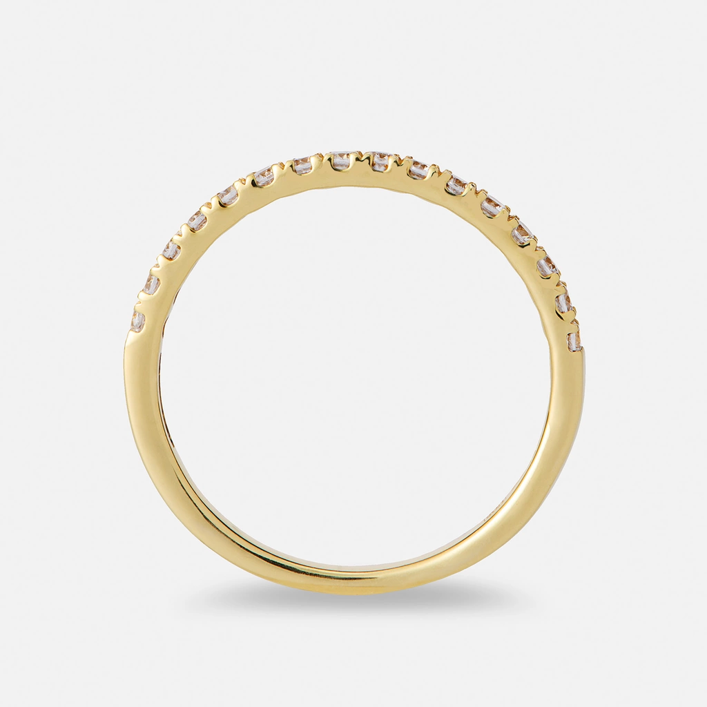 Alliansring 18k guld med 0,25 ct labbodlade diamanter - 15,5