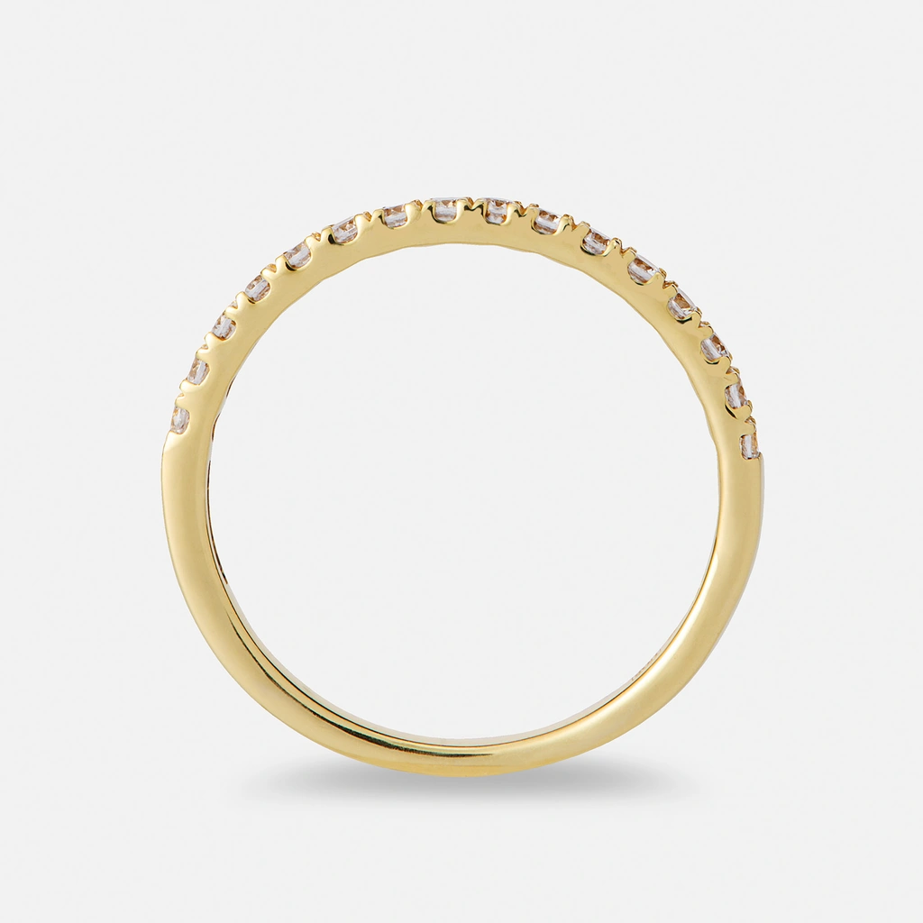 Alliansring 18k guld med 0,25 ct labbodlade diamanter - 19