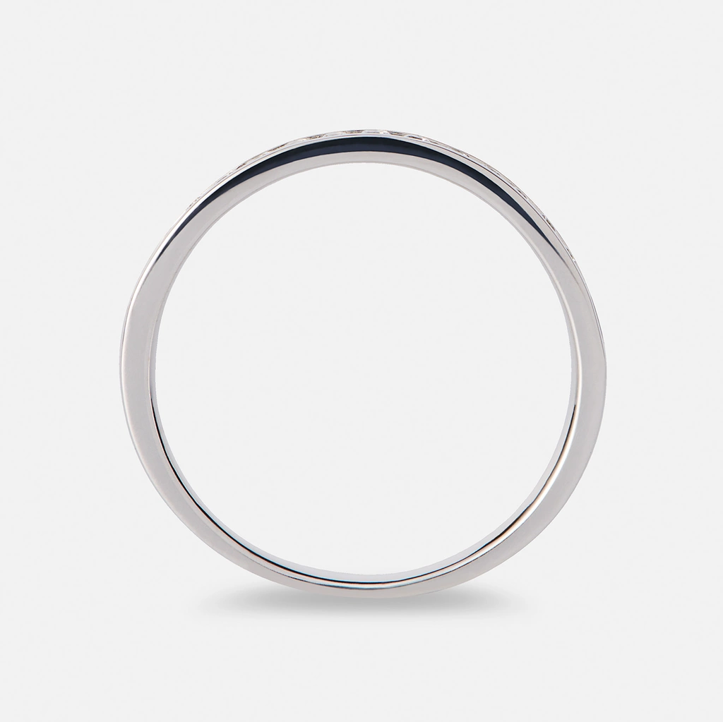 Alliansring 18k vitguld med 0,25 ct labbodlade diamanter - 19