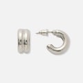 Silverfärgade örhängen, tvåradiga hoops- 14 mm