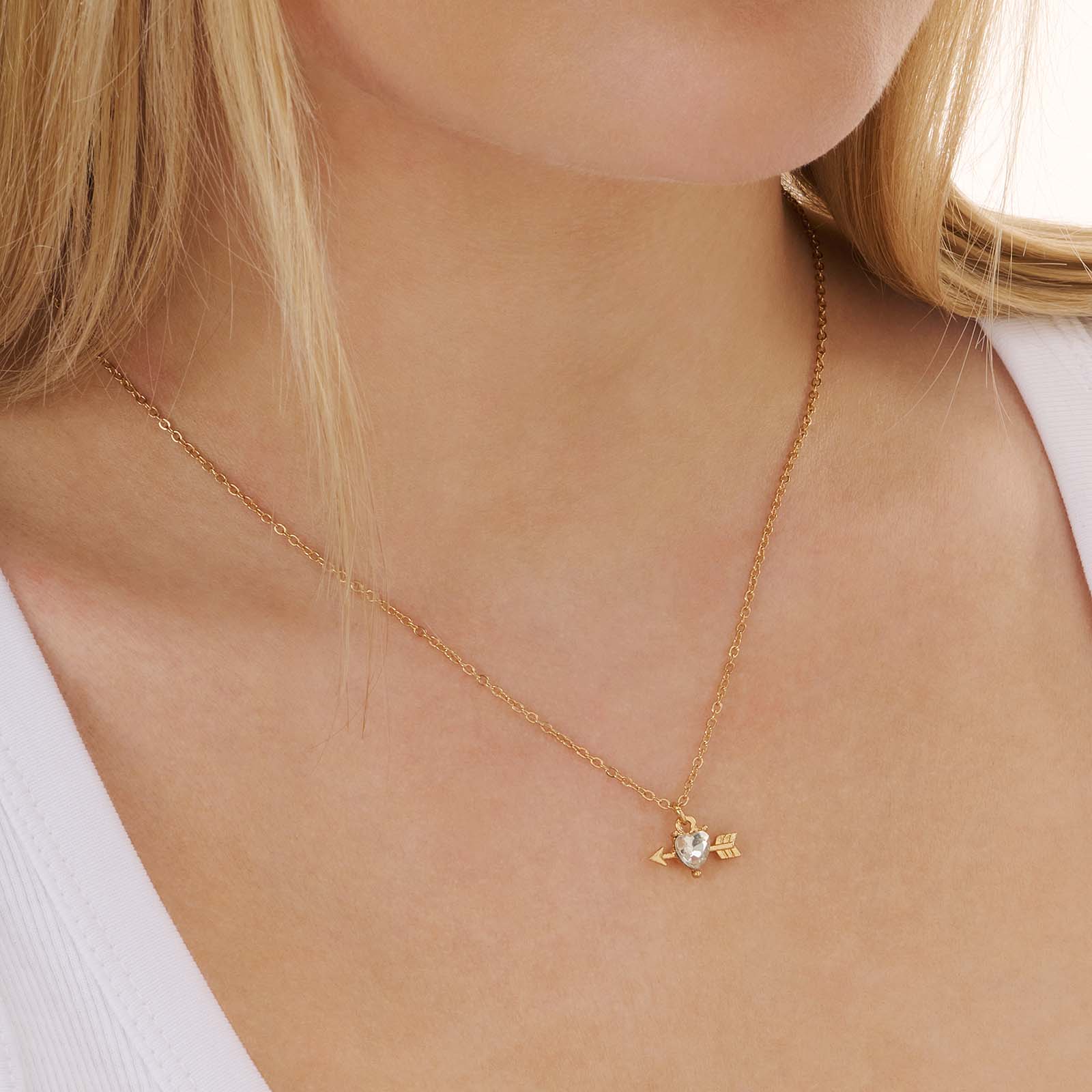 Guldfärgat halsband, hjärta & pil, 43+7cm