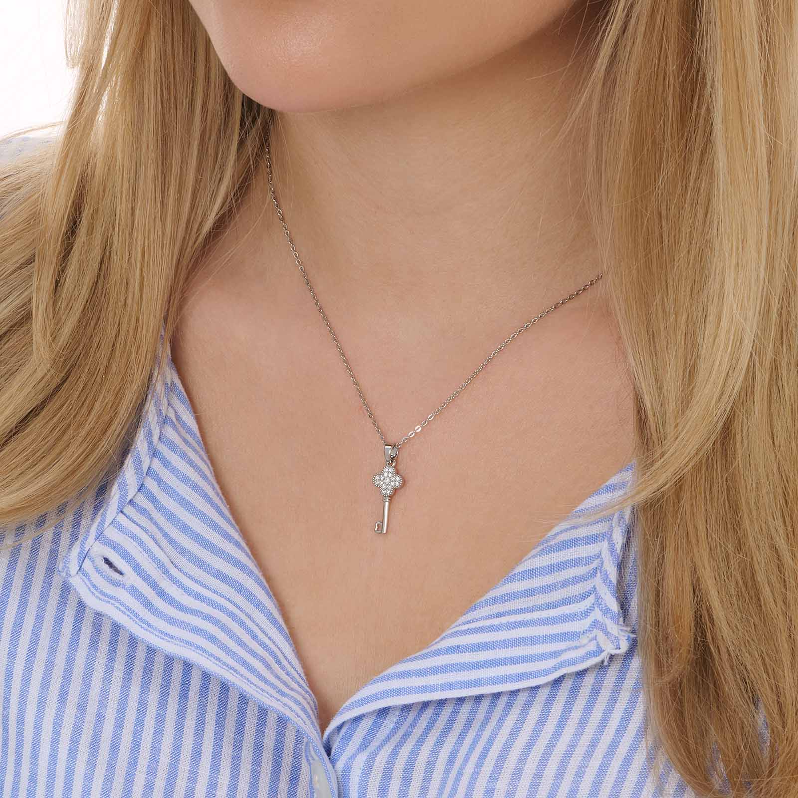 Silverfärgat halsband, nyckel & fyrklöver - 42+7 cm