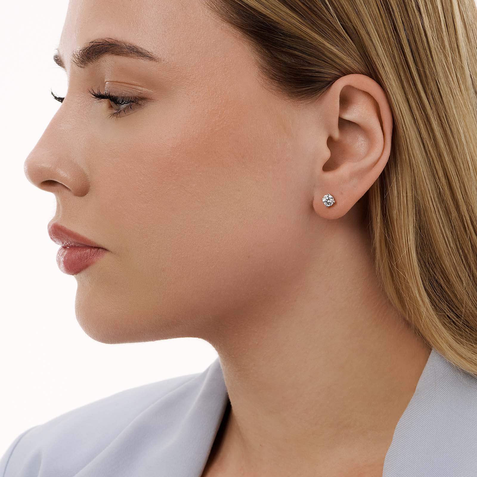 Örhängen studs 18k vitguld med 1,0 ct labbodlade diamanter