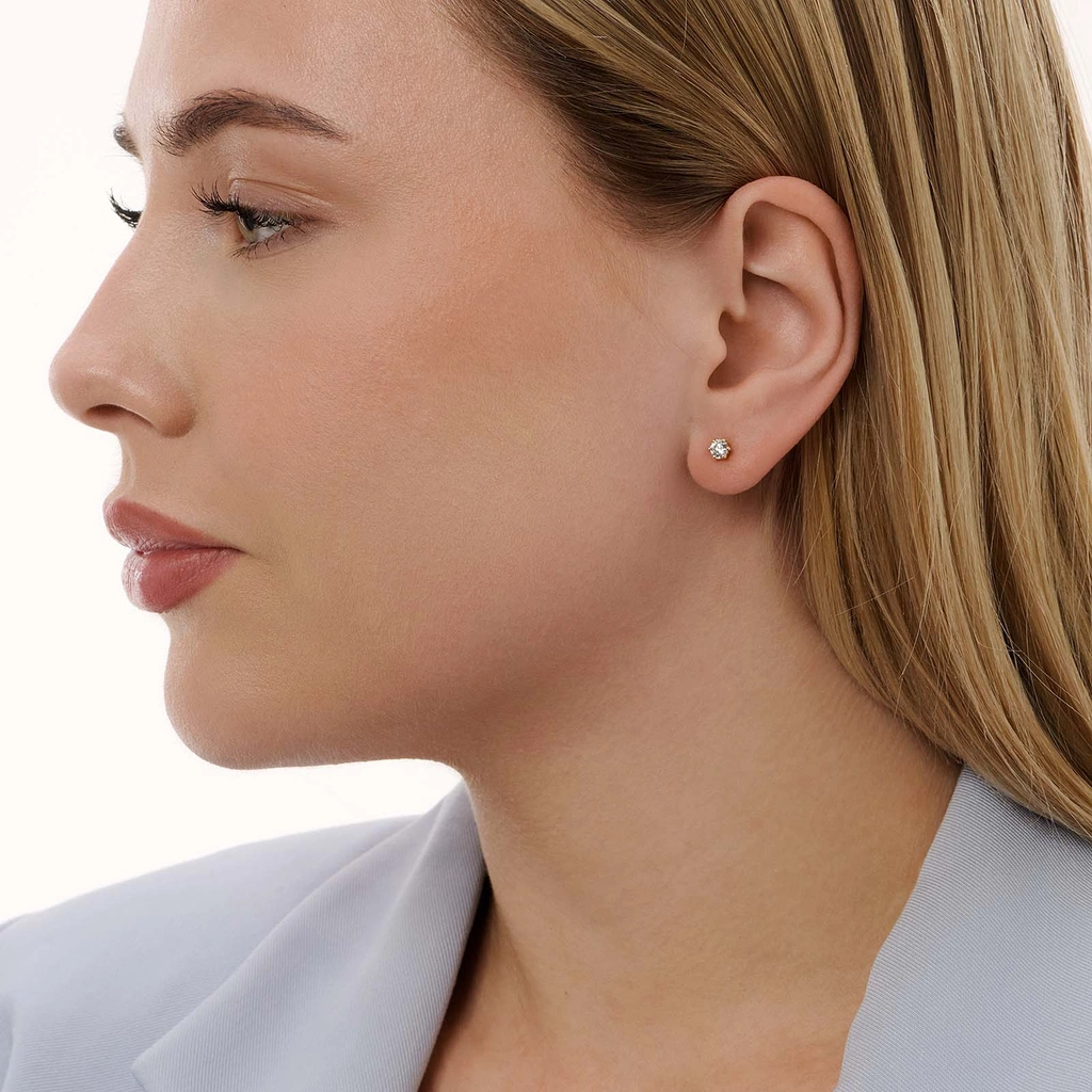 Örhängen studs 18k guld med 0,5 ct labbodlade diamanter