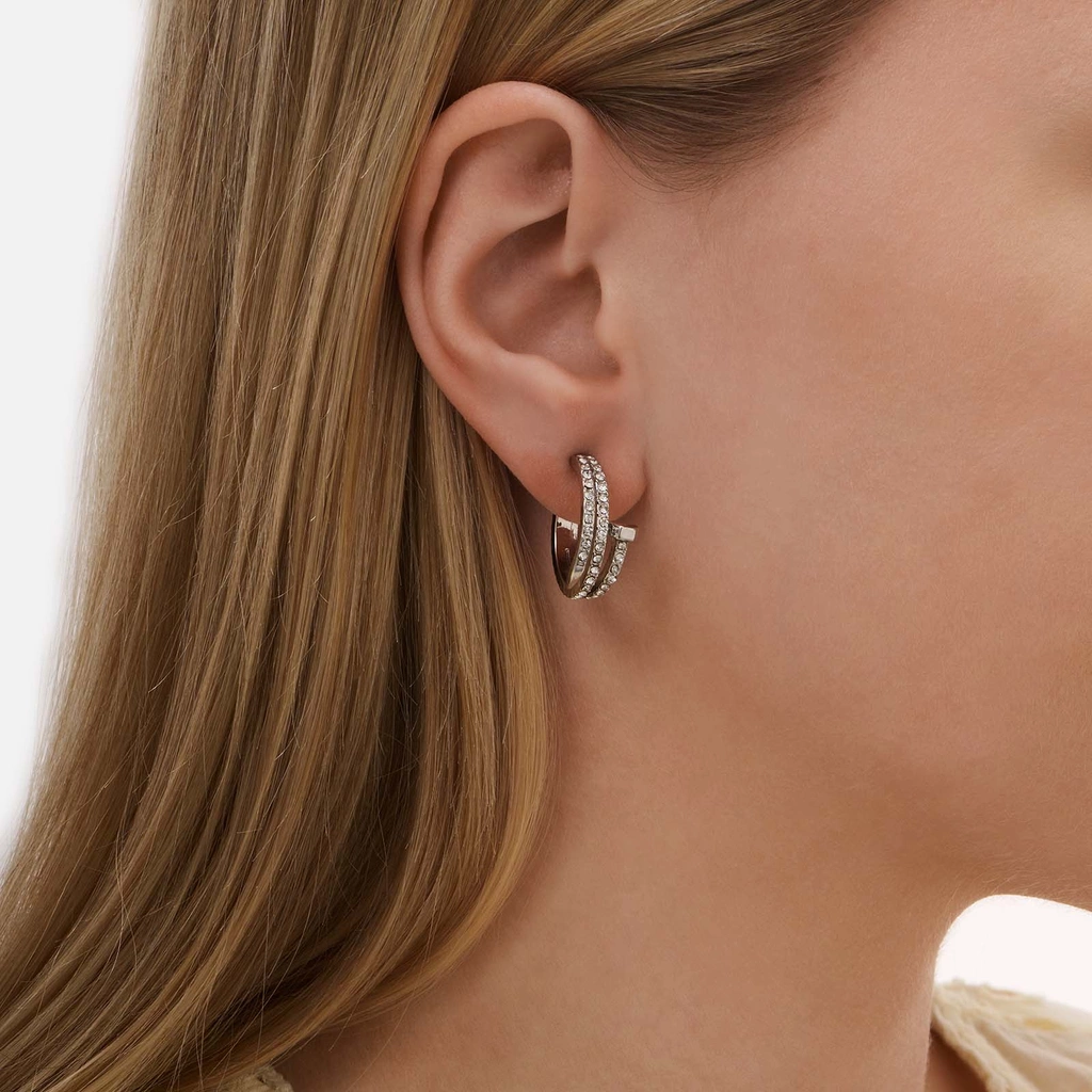 Silverfärgade örhängen, spik med stenar - 21 mm