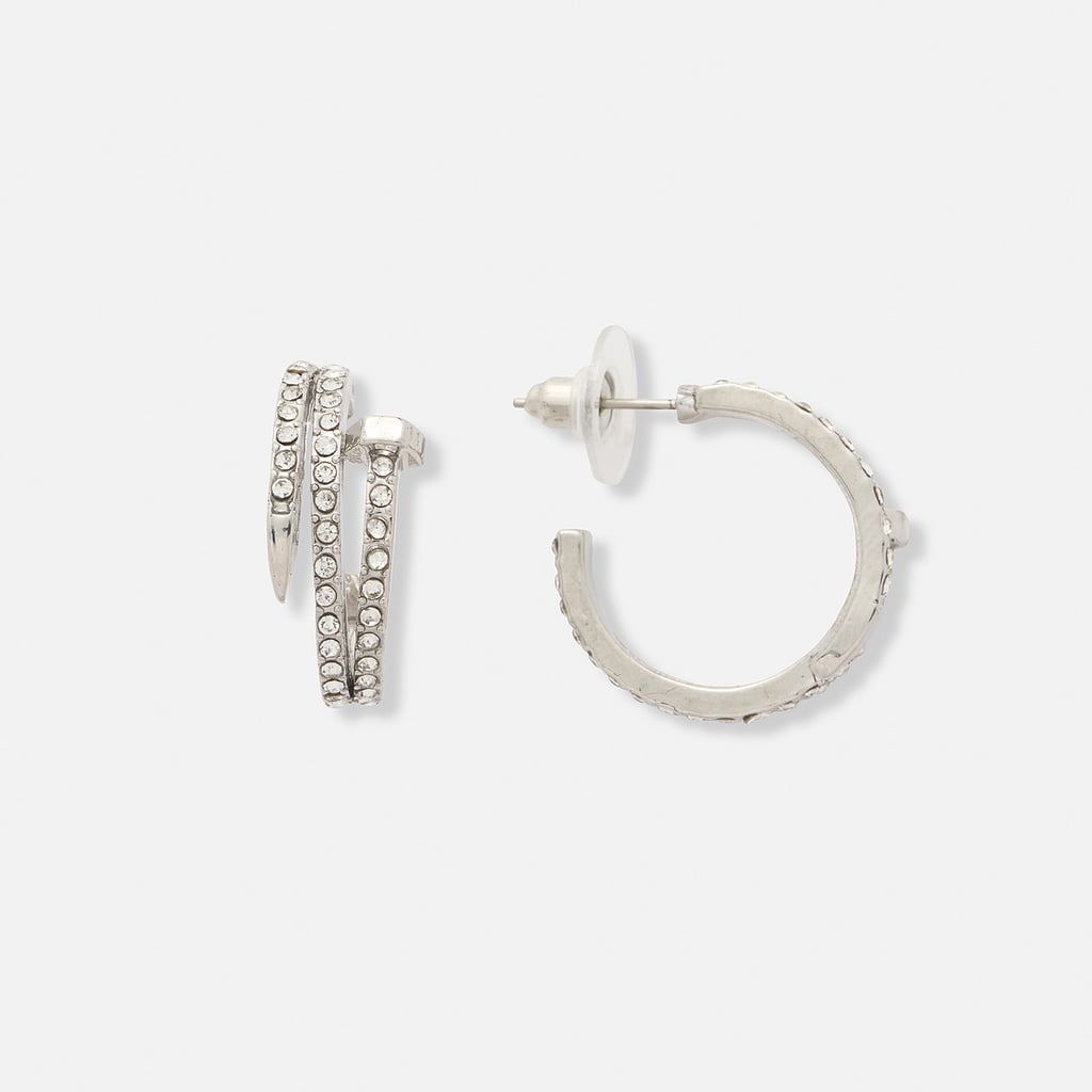 Silverfärgade örhängen, spik med stenar - 21 mm