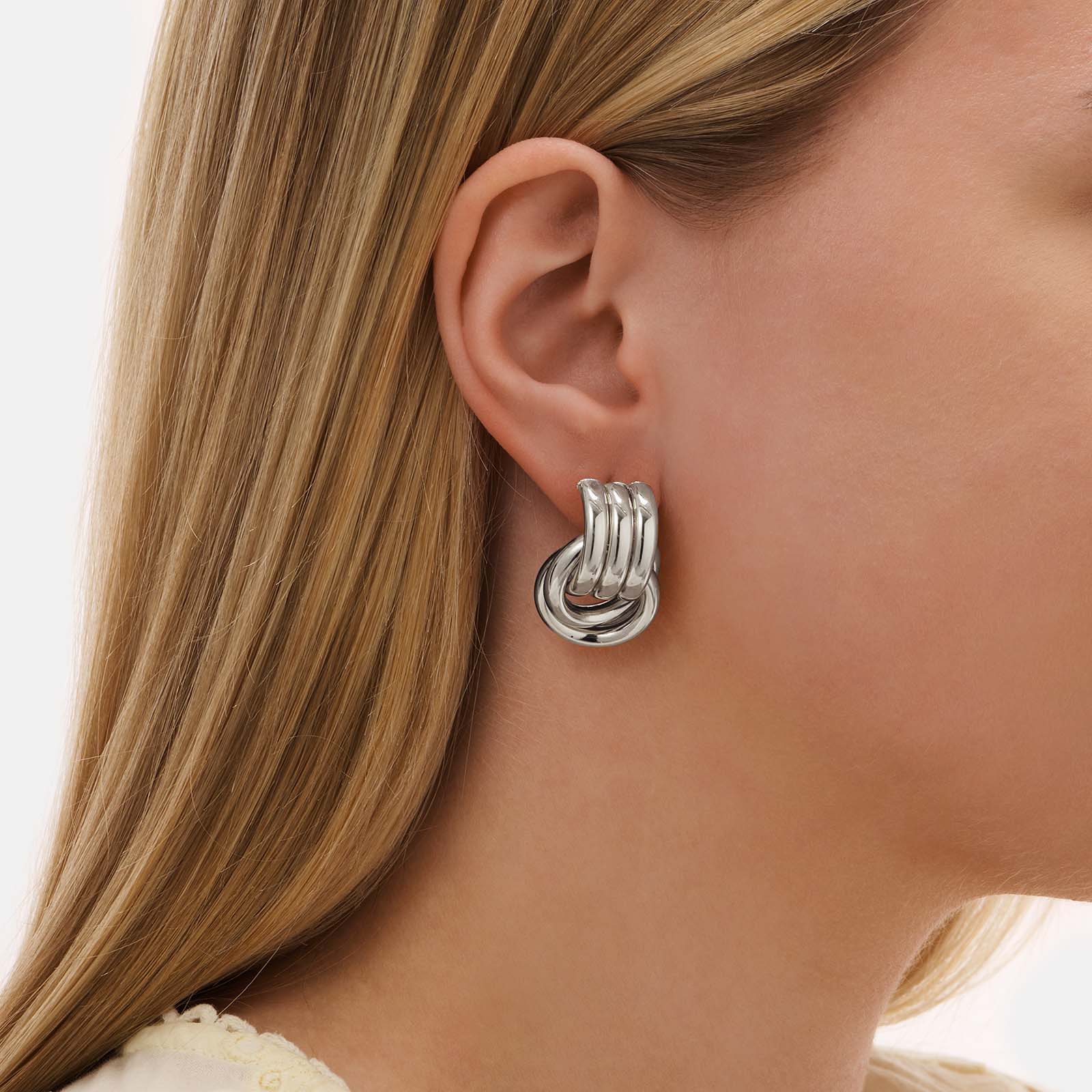 Silverfärgade örhängen, länkade ringar - 30 mm