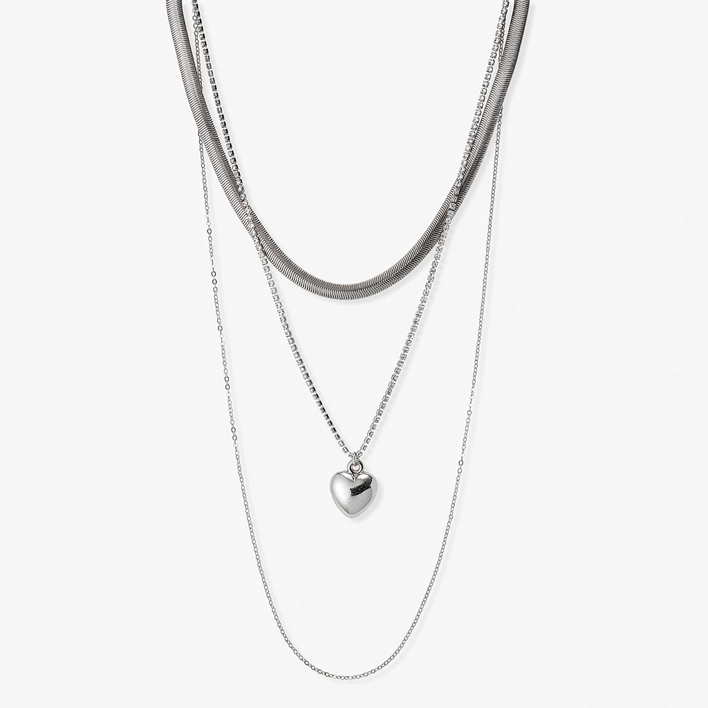 Silverfärgat treradigt halsband, hjärta, 40-66+7cm