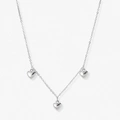 Silverfärgat halsband, tre hjärtan - 42+7 cm
