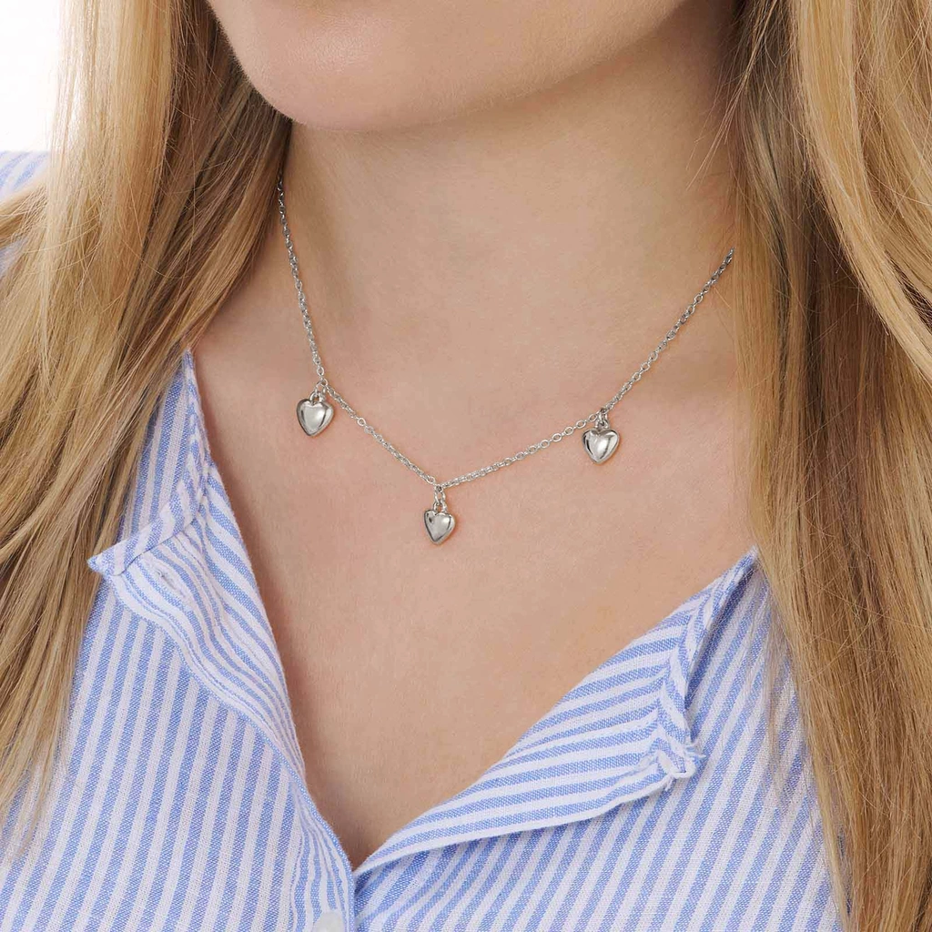 Silverfärgat halsband, tre hjärtan - 42+7 cm