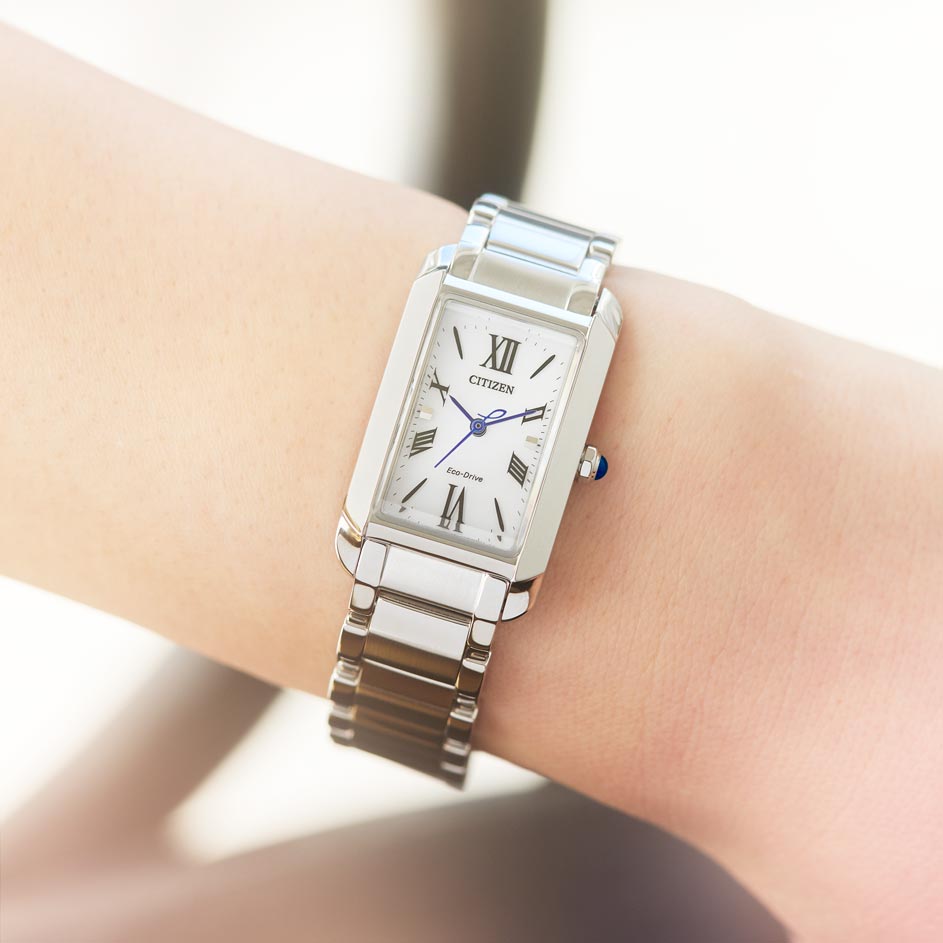 Citizen Eco-Drive L, metallband silver/vit - 19 mm