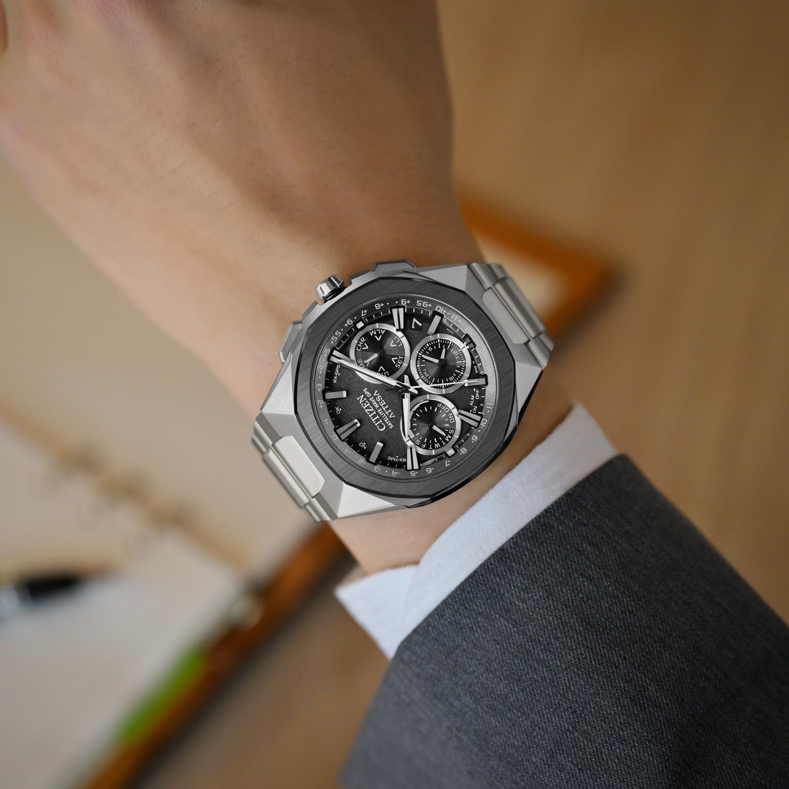 Citizen Attesa Spaceship silver/svart - CC4104-53E