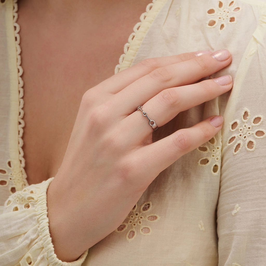 Stålring med tränsbett, 4  mm bred - 16