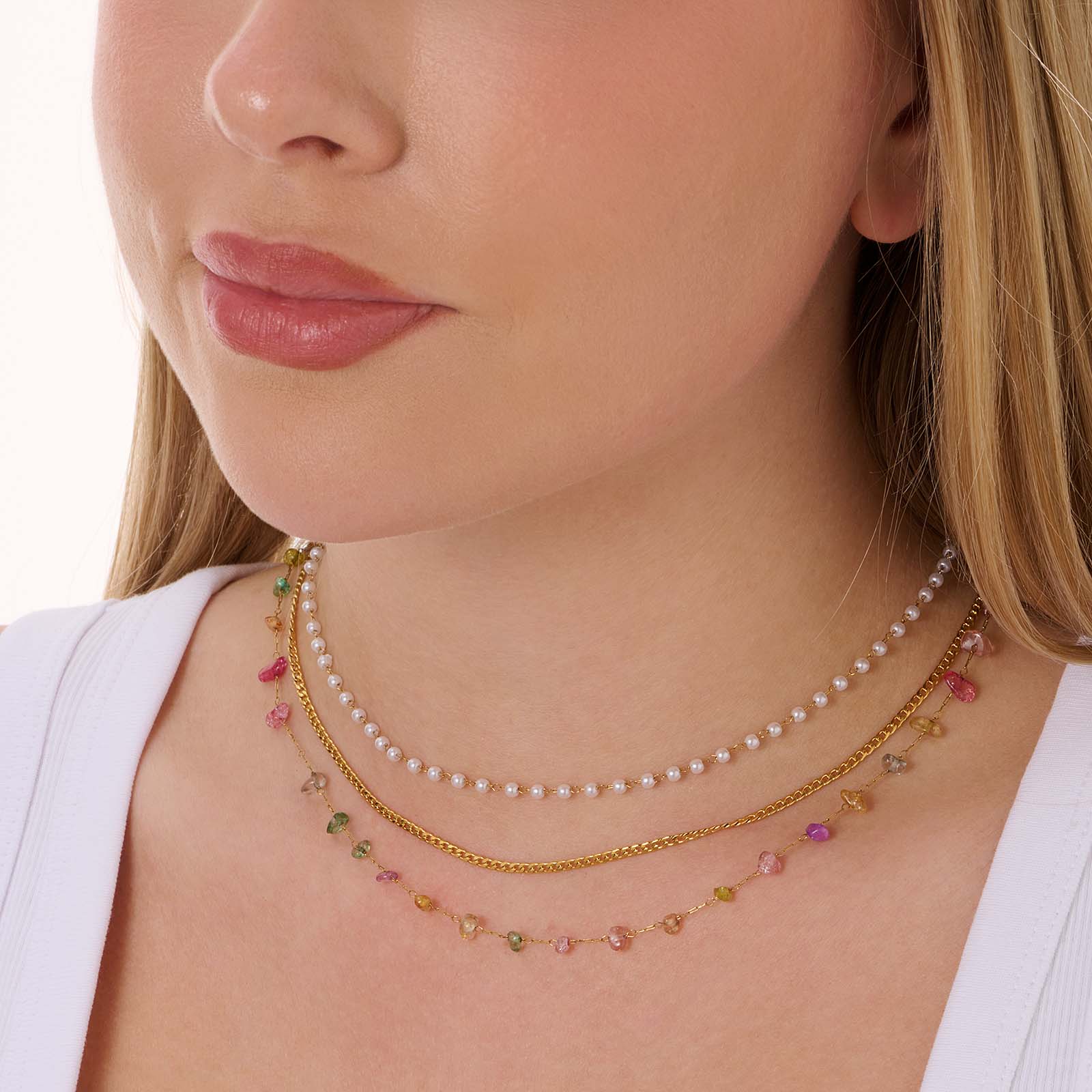 Guldpläterat stålhalsband, treradigt med pärlor och stenar - 39+5cm