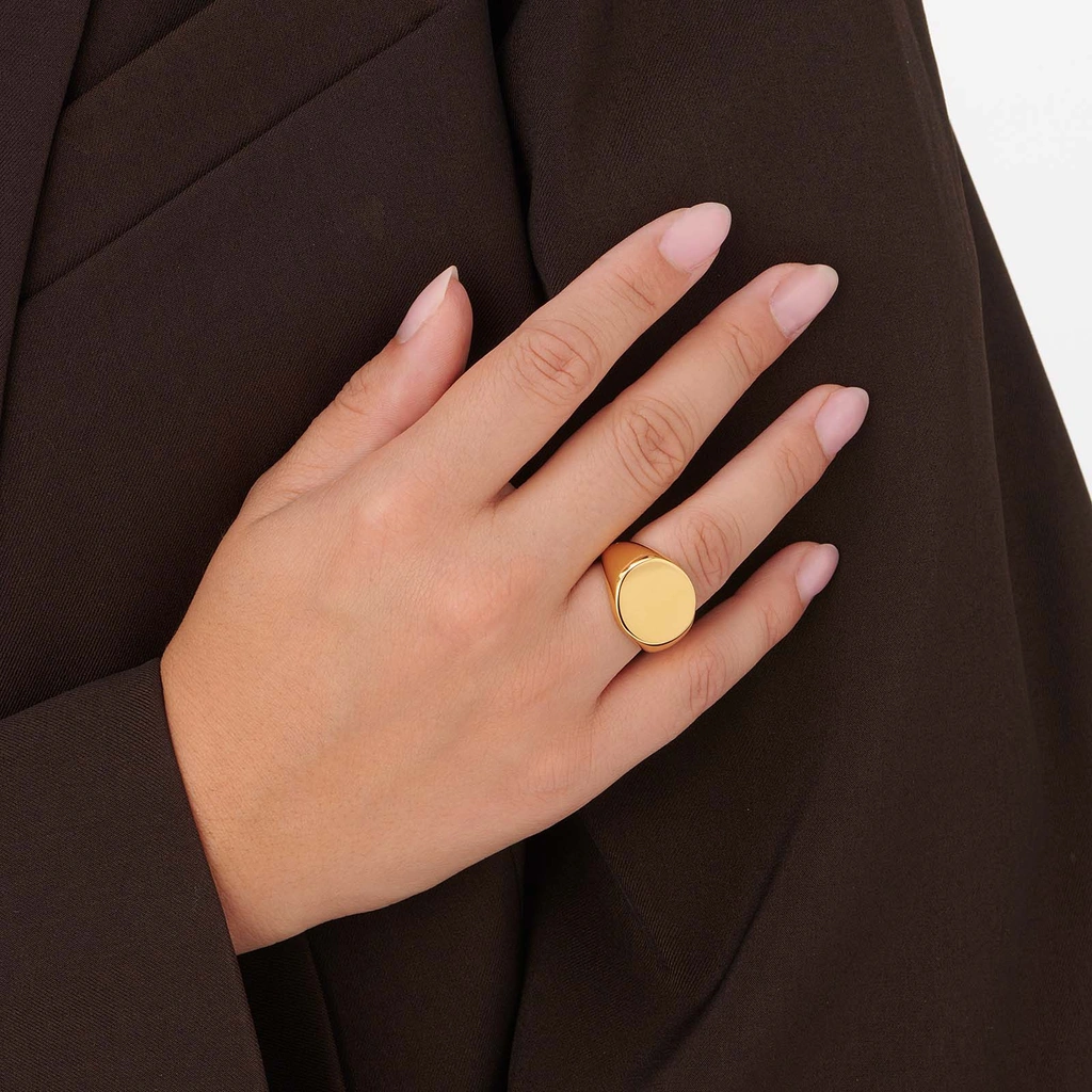 Ring i guldpläterat stål - bred - 17