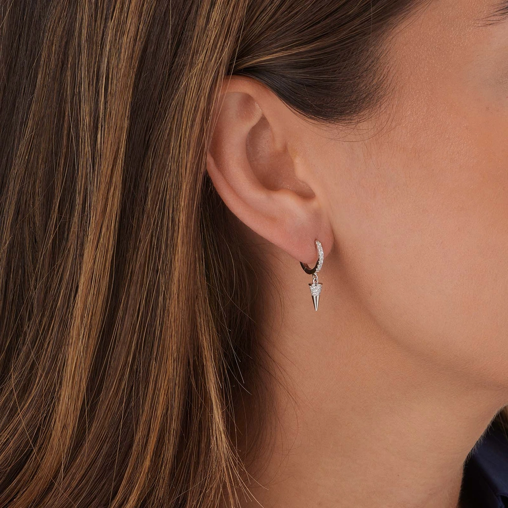 Silverörhängen hoops med spike - 12mm
