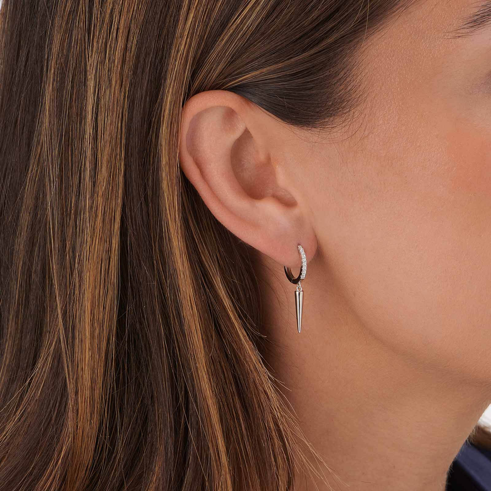 Silverörhängen hoops med tunn spike - 12mm