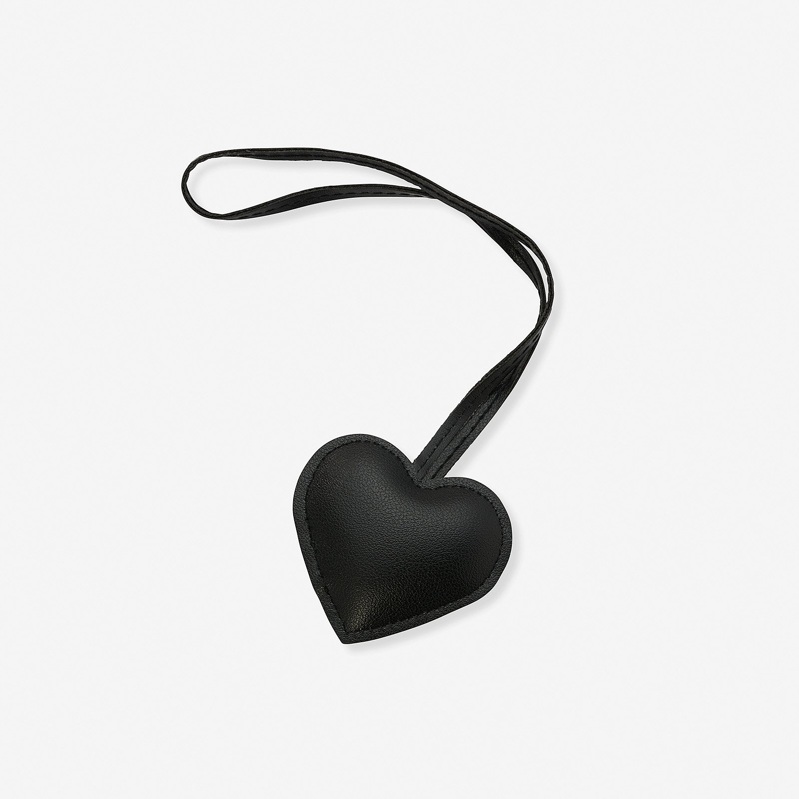 Väskaccessoar - svart hjärta