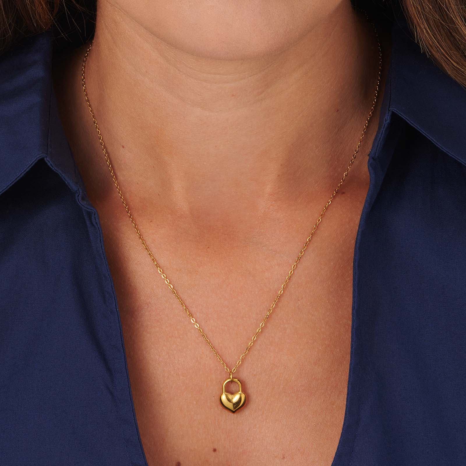 Guldfärgat halsband, hjärtformat lås - 41+5 cm