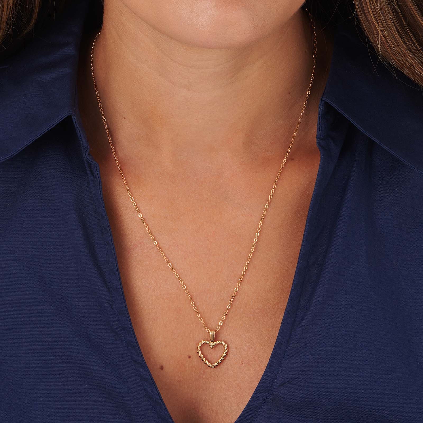 Guldfärgat halsband, vridet hjärta - 42+5 cm