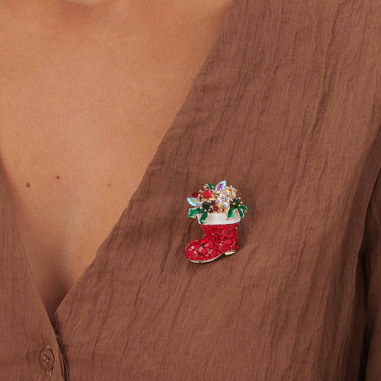 Julbrosch socka med fyllning Julbrosch socka med fyllning