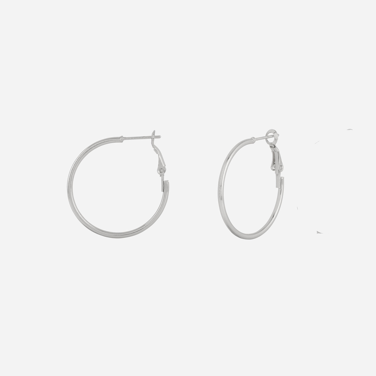 Silverfärgade örhängen - hoops 30 mm