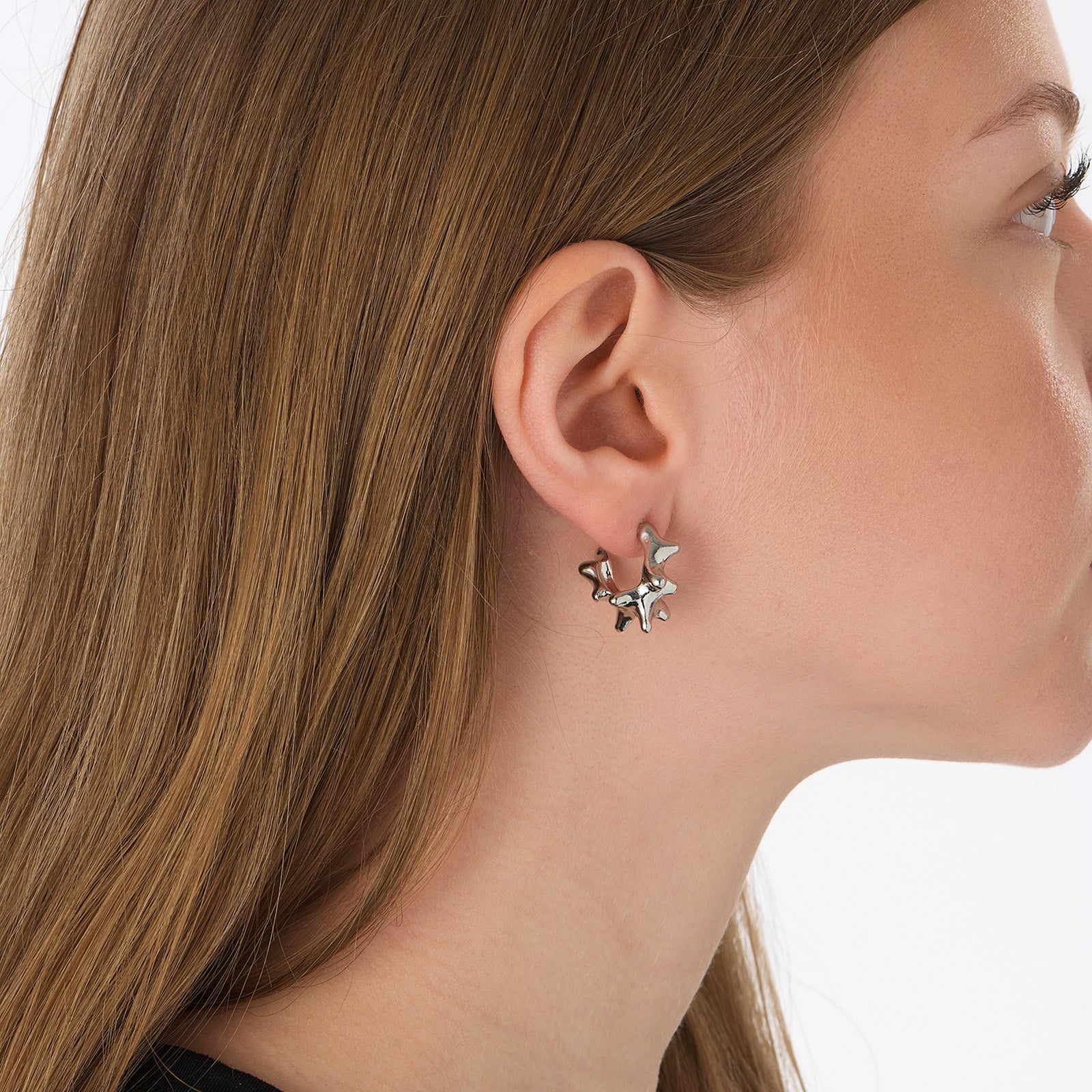 Silverfärgade hoops, assymetriska - 20mm