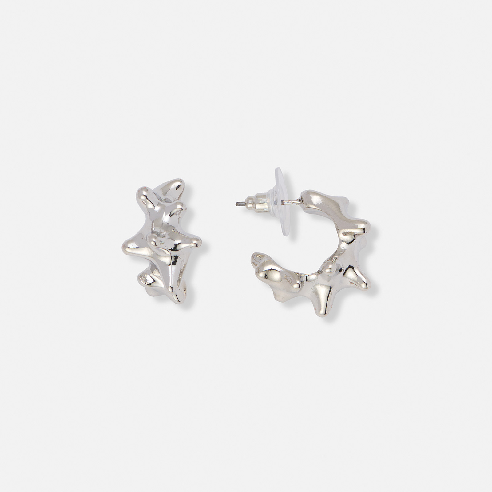 Silverfärgade hoops, assymetriska - 20mm