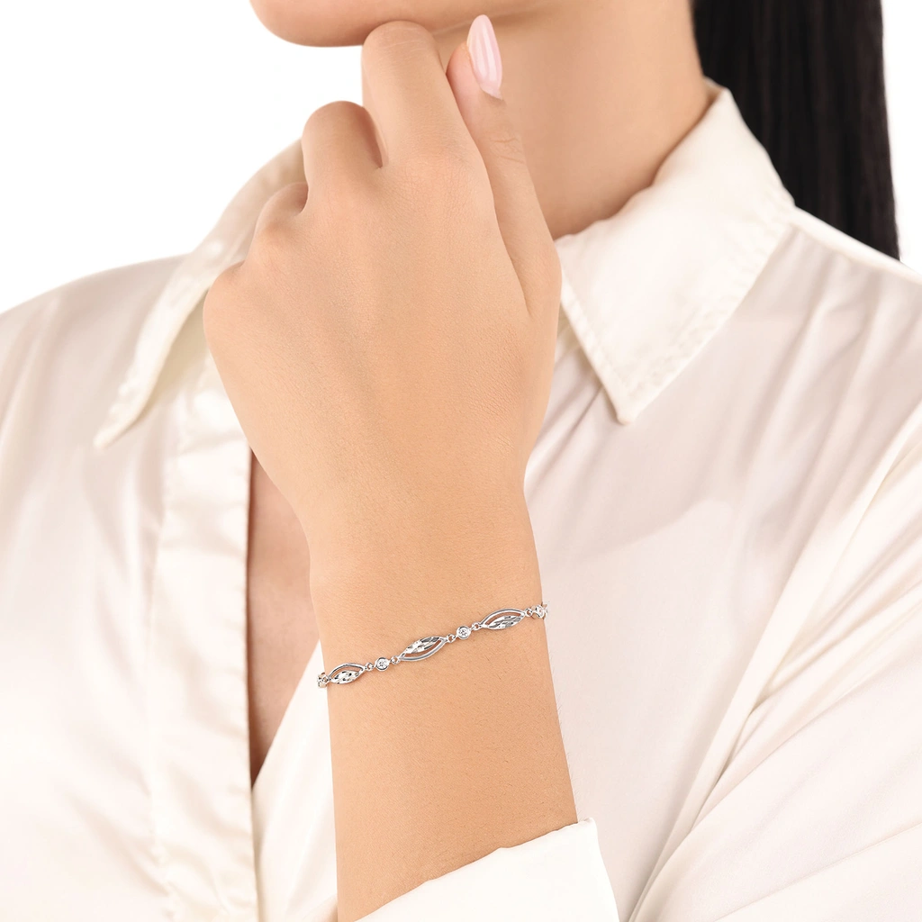 Silverarmband, länk med fasetterade ovaler och stenar - 16–20 cm