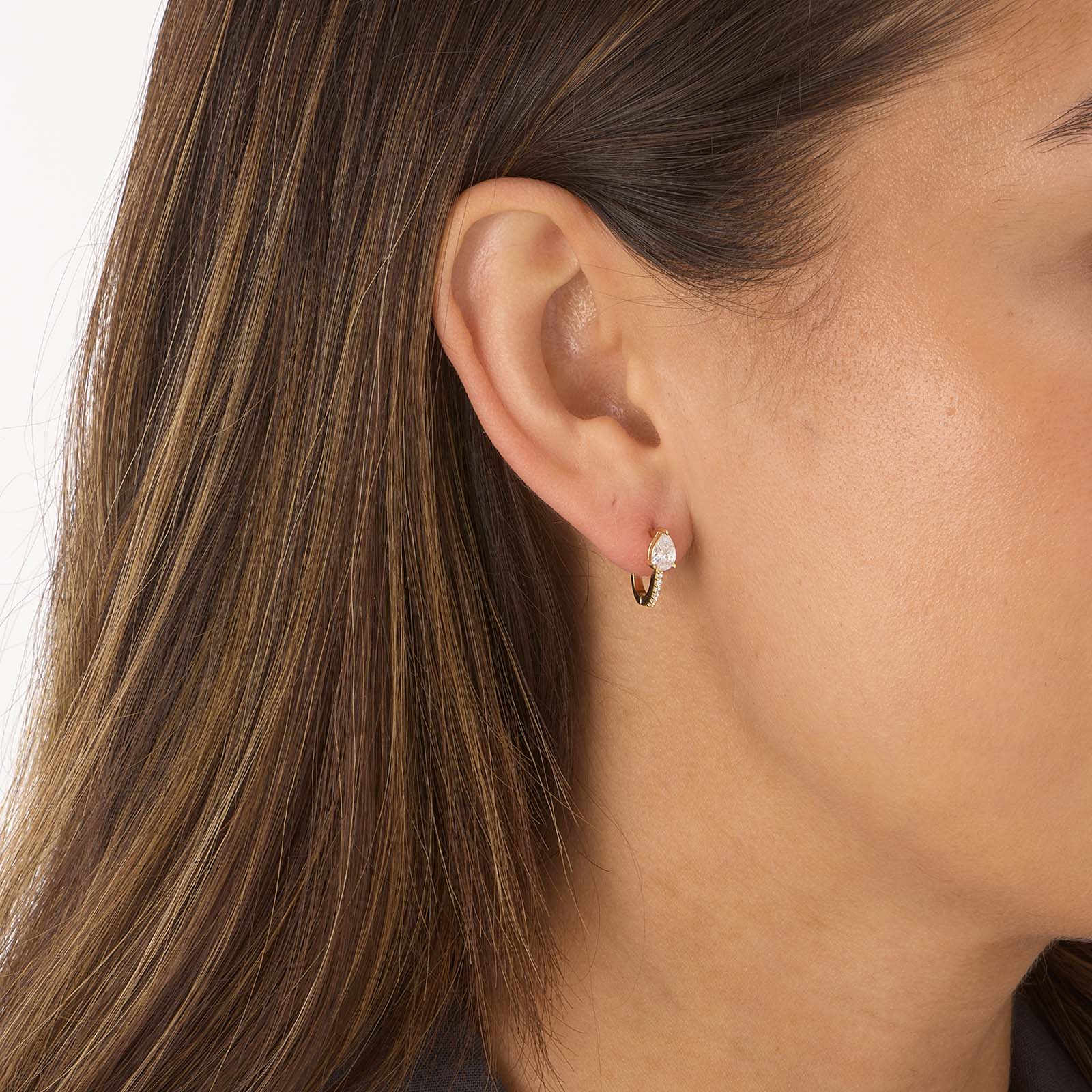 Guldpläterade silverörhängen, droppformade Kubisk Zirkonia - 12mm