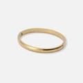 Guldpläterat stålarmband, slät bangle - 6mm bred