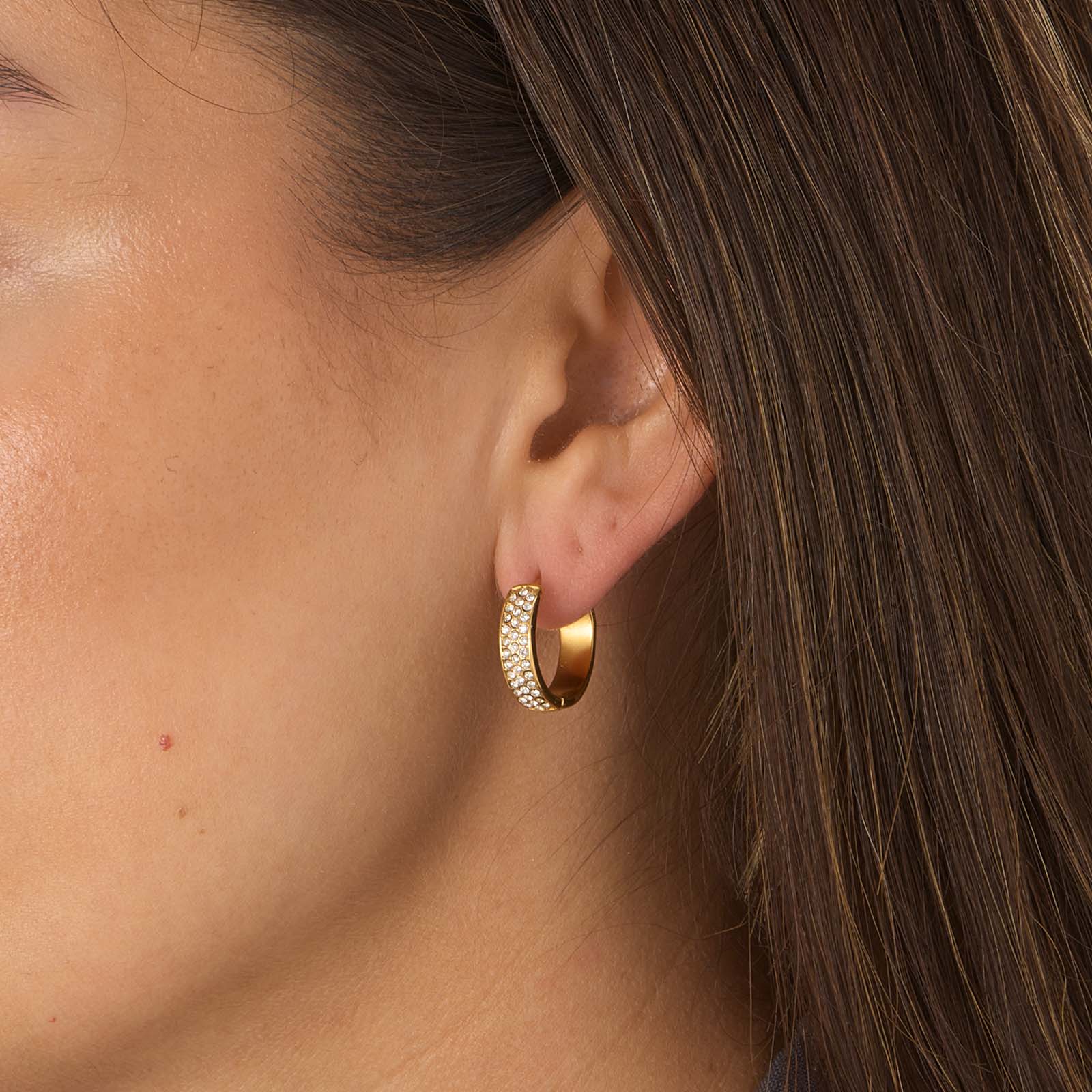 Guldpläterade stålörhängen, hoops med 3 rader Kubisk Zirkonia - 18mm