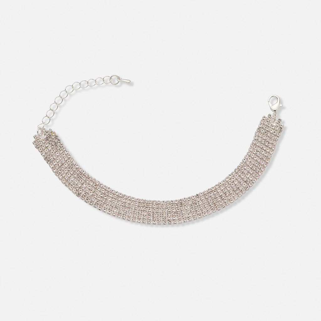 Silverfärgat armband Red Carpet, sex rader strass – 16,5+3 cm
