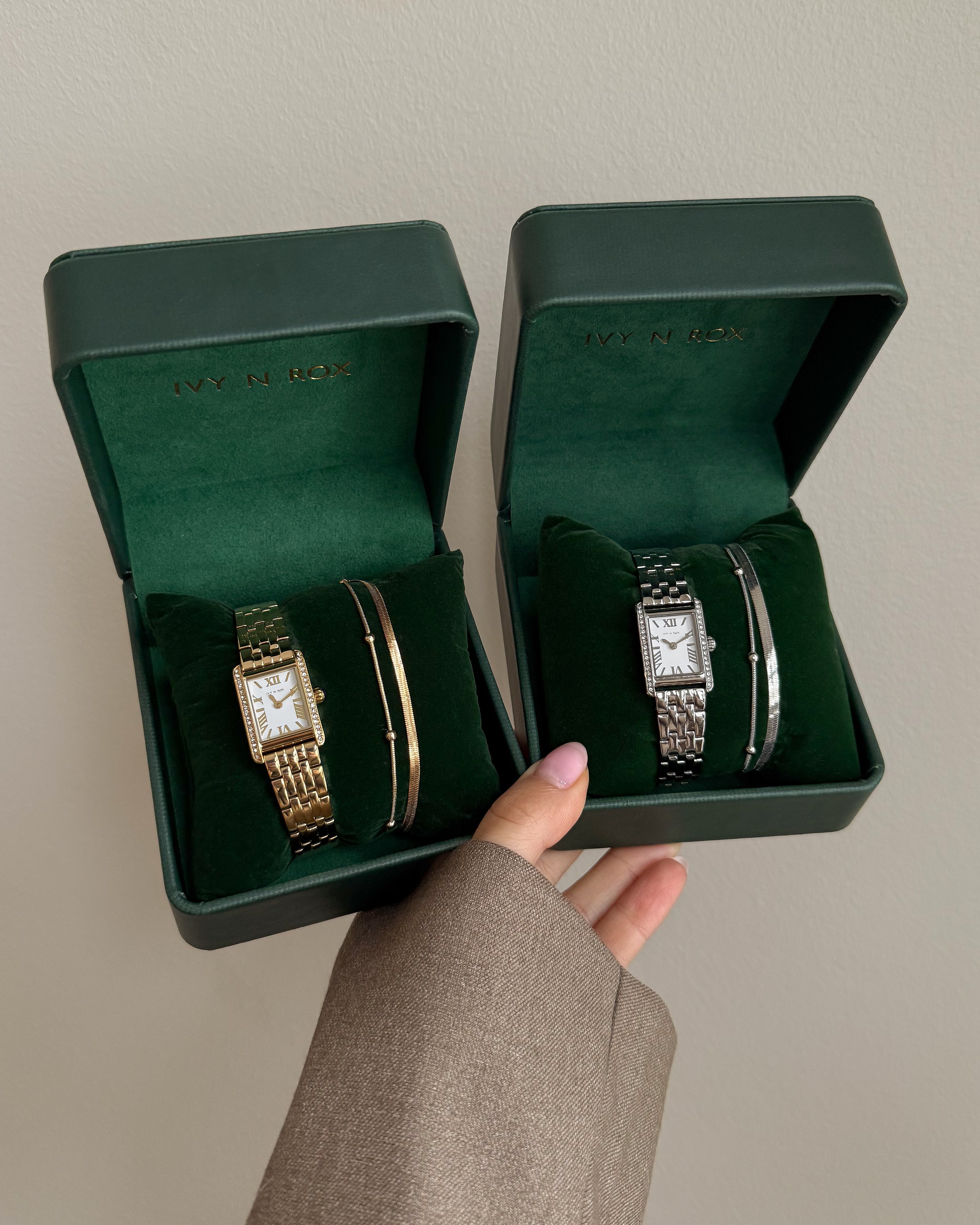 Ivy n Rox Bliss klockset dam - rektangulär, guld, 19x28 mm