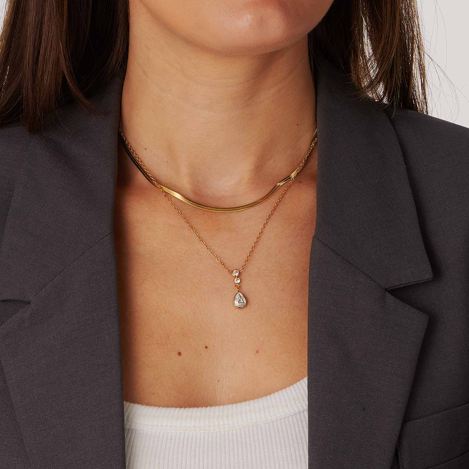 Halsband i guldpläterat stål - dubbla kedjor med Kubisk Zirkonia, 40/45+5cm