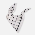 Vit och svart prickig scarf