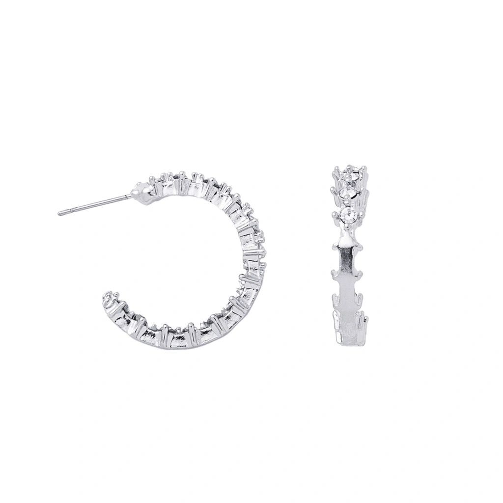 Silverfärgade örhängen, hoops med klara glasstenar - 2cm