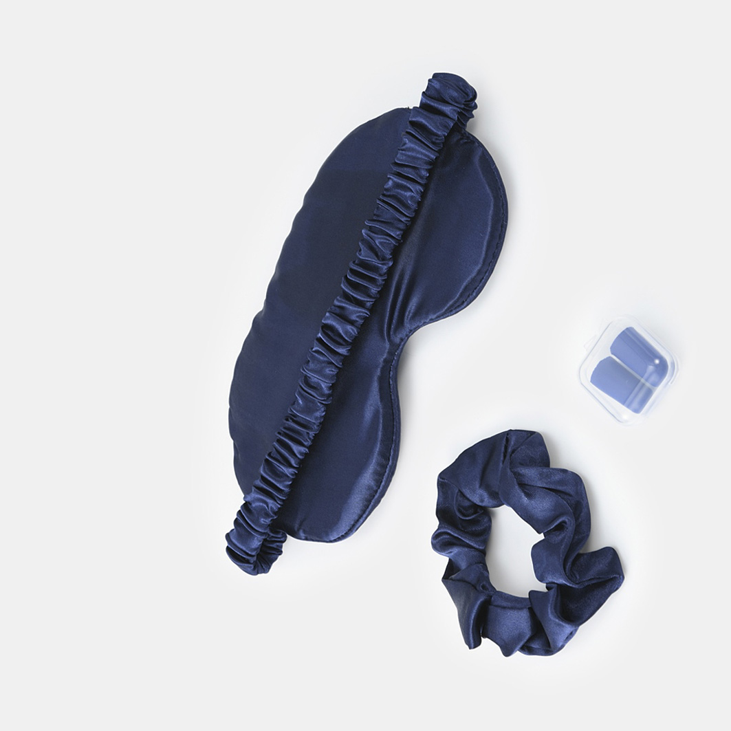 Blått resekit med sovmask - 3 delar