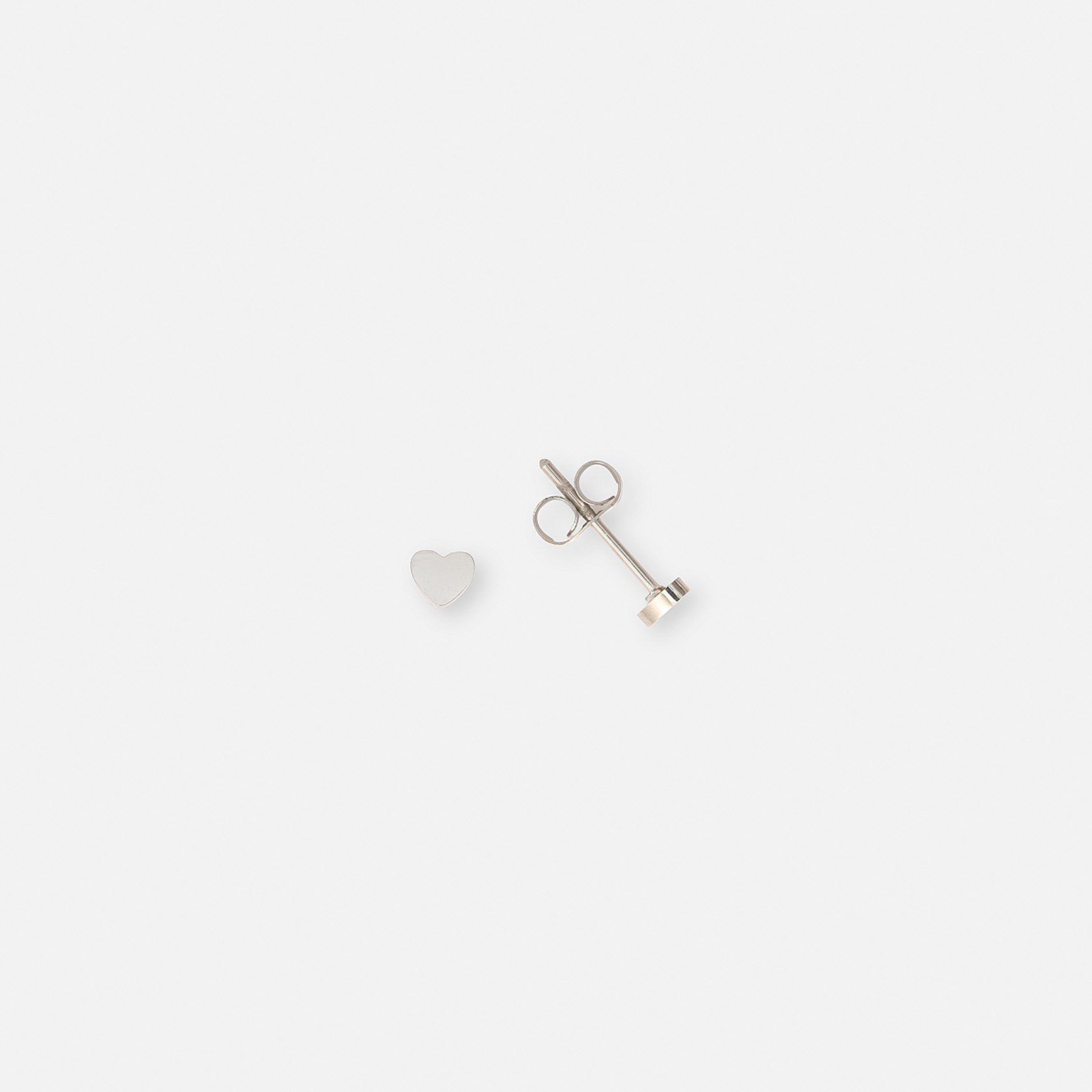 Örhängen i stål - hjärta, 4 mm