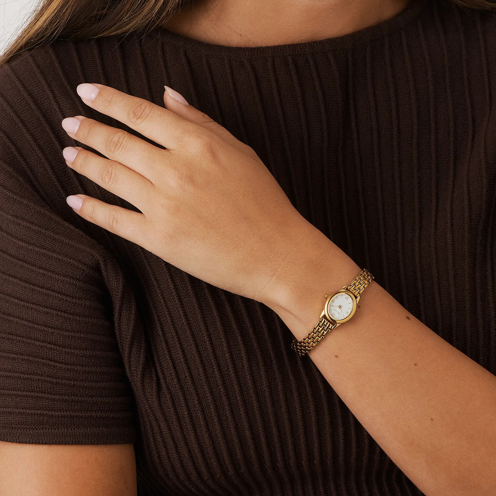 Ivy n Rox damklocka vit/guld, metallband - I25016-132