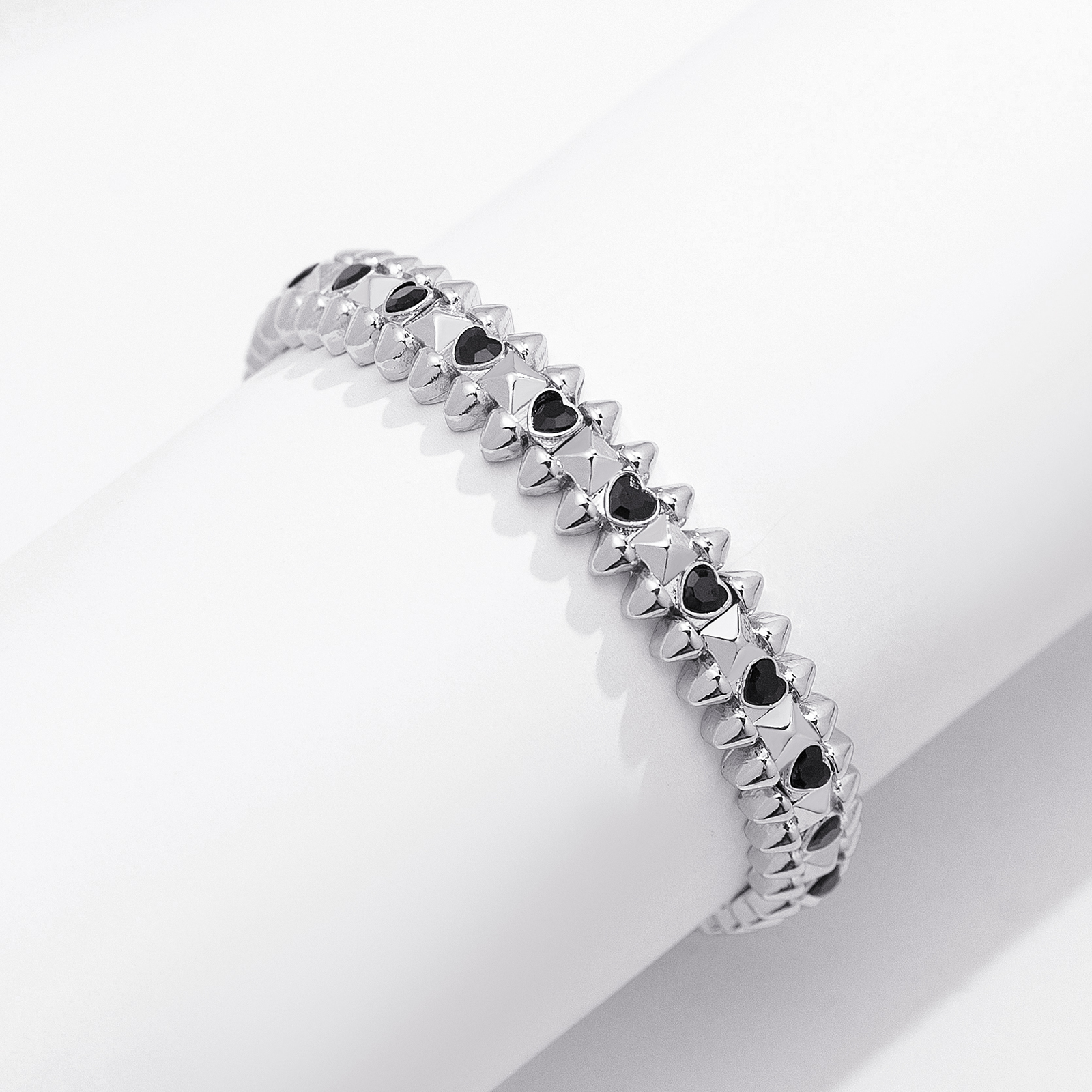 Silverfärgat armband Spike Noir, svarta hjärtan - Elastiskt