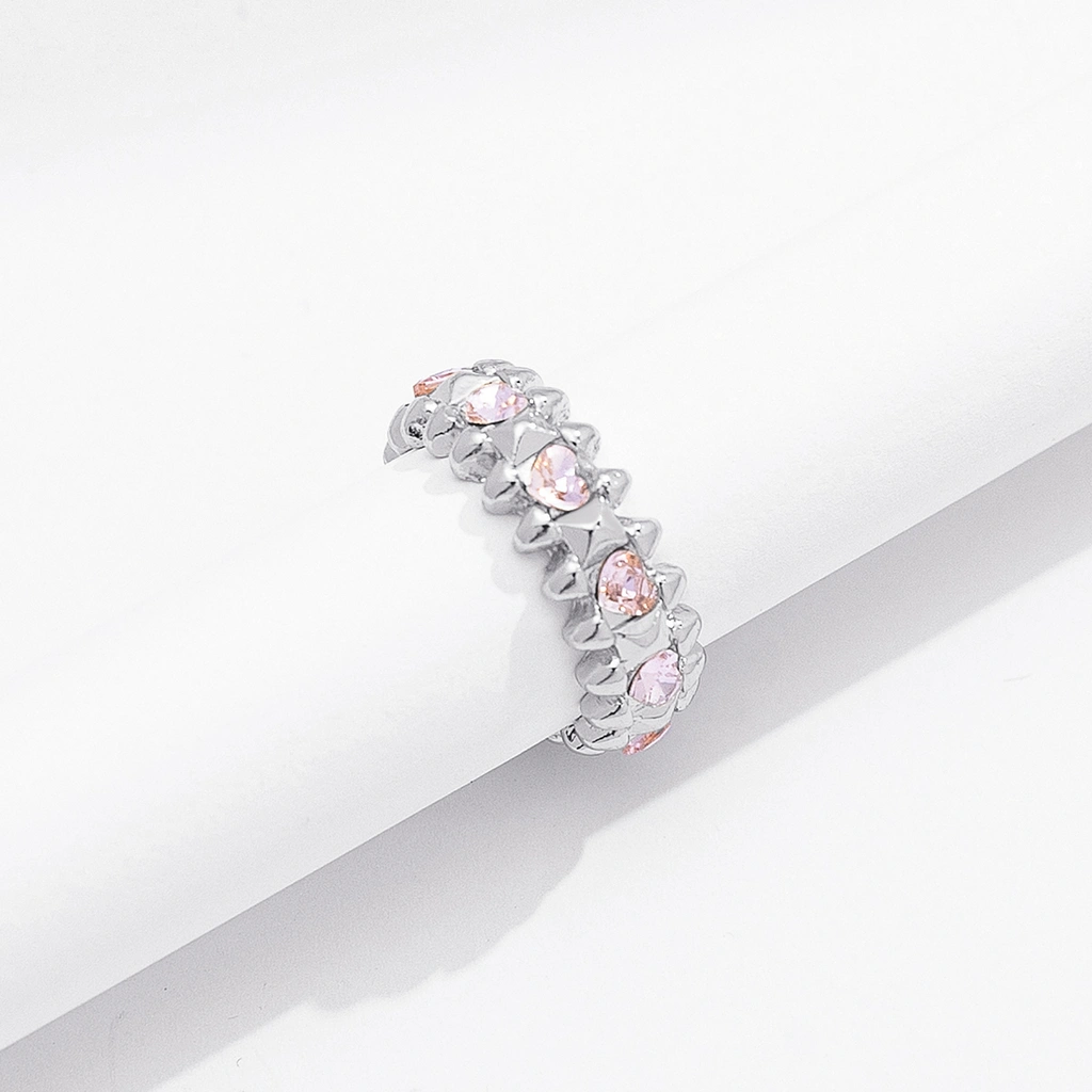 Silverfärgad ring Spike Noir, rosa hjärtan - 17 mm