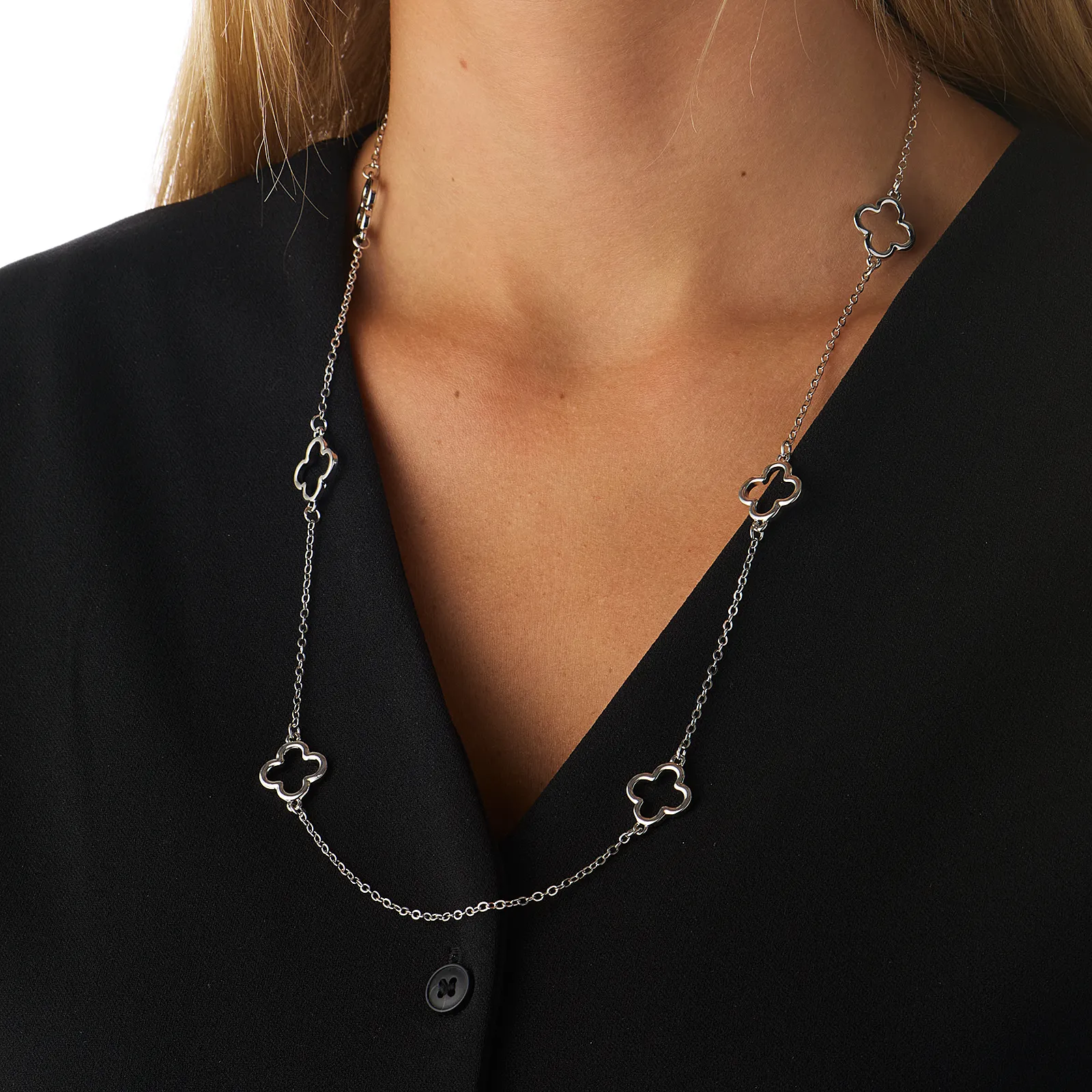 Silverfärgat halsband, klöverdetaljer - 67+5 cm
