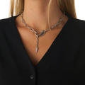 Silverfärgat halsband, karbinlås och nit - 42 cm